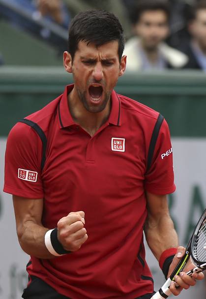 Novak Djokovic esulta: quarta finale a Parigi (Ap)